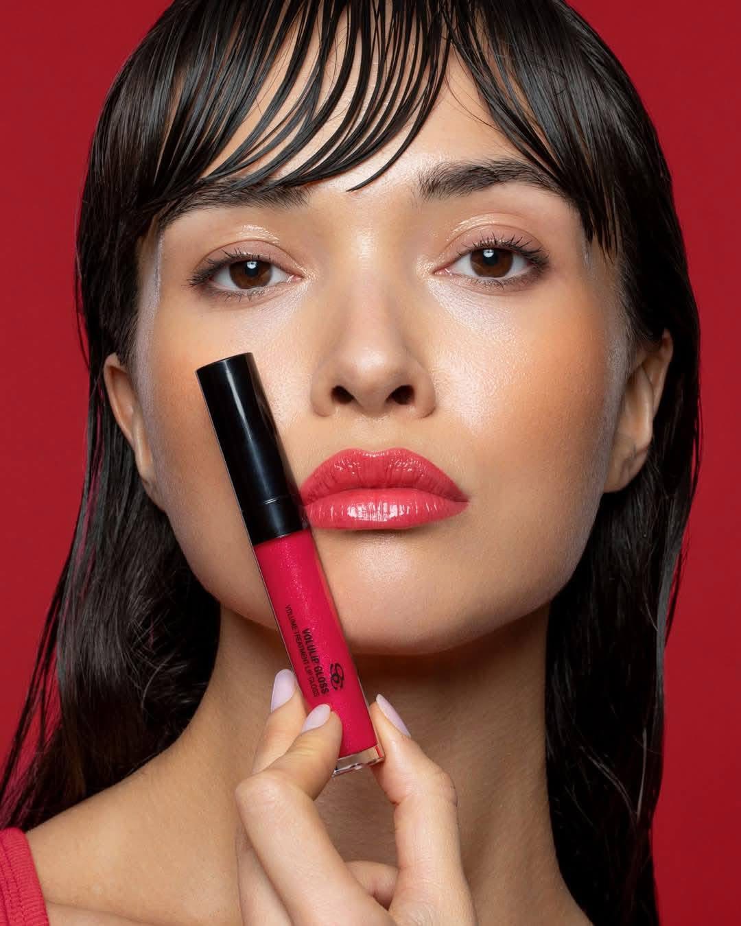 Salerm Volulip Gloss lesk na rty Strawberry Passion 5 ml